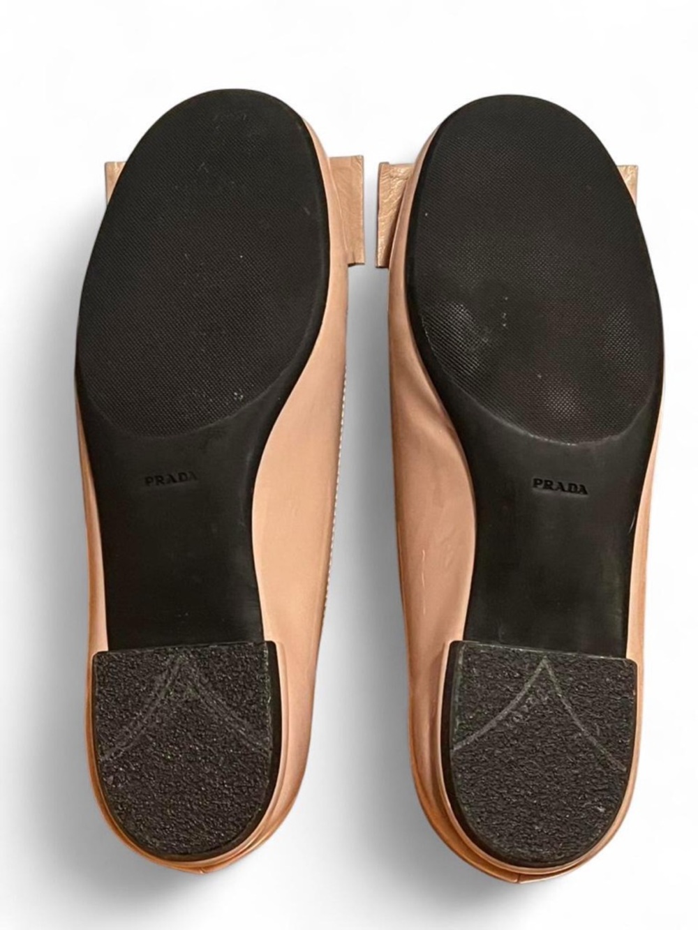Like NIB Prada Vernice Cipria Bow Ballet Flats - 1F226E - Picture 7 of 9